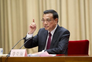 李克強(qiáng)任國家應(yīng)對(duì)氣候變化及節(jié)能減排工作領(lǐng)導(dǎo)小組組長